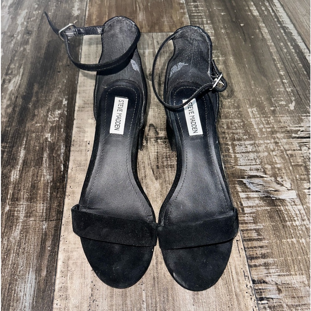 Black Steve Madden pumps size 7.5